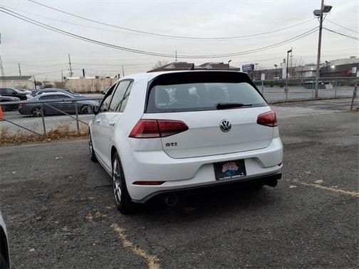 2018 Volkswagen Golf GTI 2.0T S 4-Door