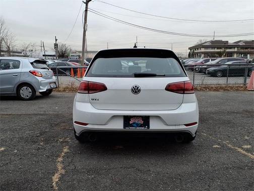 2018 Volkswagen Golf GTI 2.0T S 4-Door
