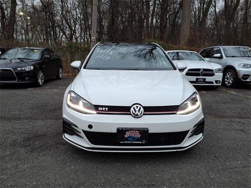 2018 Volkswagen Golf GTI 2.0T S 4-Door