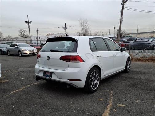 2018 Volkswagen Golf GTI 2.0T S 4-Door