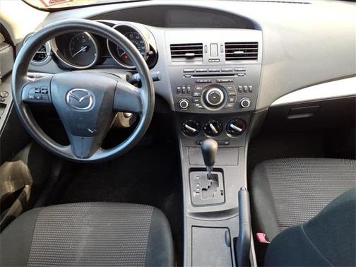 2013 Mazda Mazda3 i SV