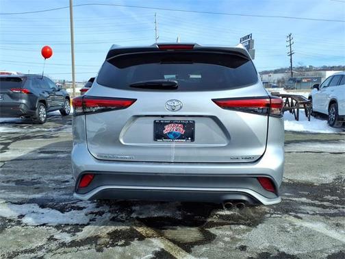 2023 Toyota Highlander XSE