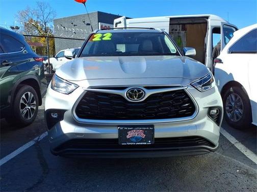 2022 Toyota Highlander XLE