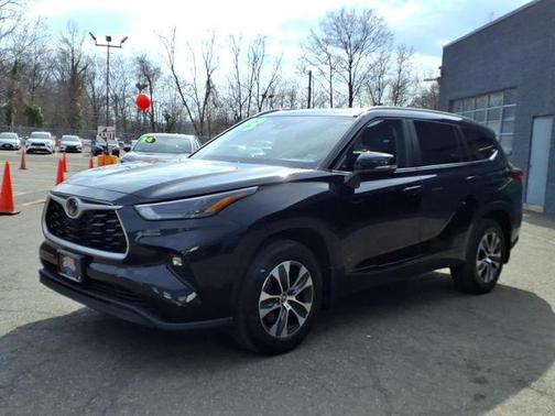 2023 Toyota Highlander XSE