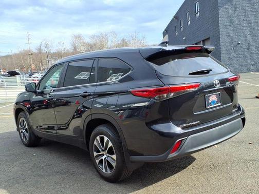 2023 Toyota Highlander XSE