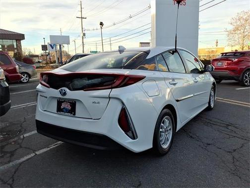 2022 Toyota Prius Prime XLE