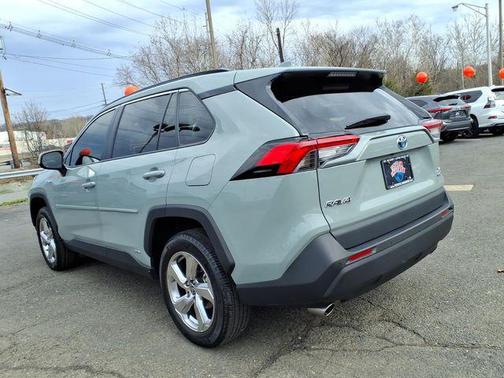 2021 Toyota RAV4 Hybrid XLE Premium