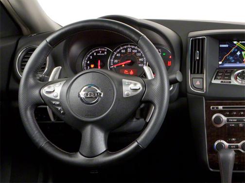 2010 Nissan Maxima SV