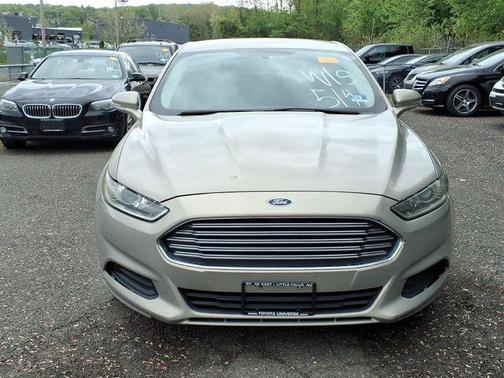 Tan 2015 Ford Fusion SE