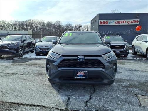 2021 Toyota RAV4 Hybrid XLE