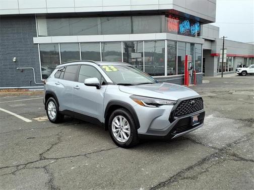 2023 Toyota Corolla Cross LE