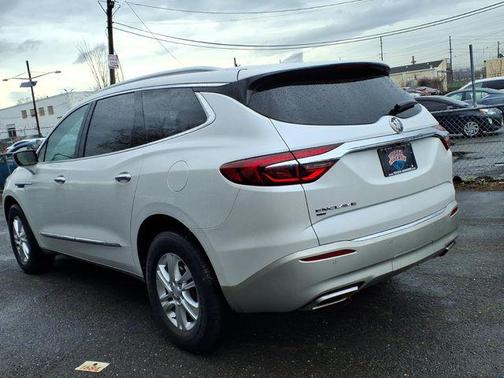 White Frost Tricoat 2021 Buick Enclave AWD Essence
