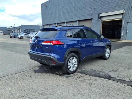 2022 Toyota Corolla Cross LE