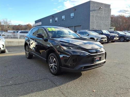 2023 Toyota Venza LE