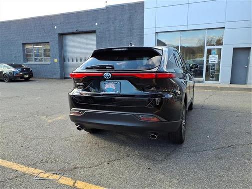 2023 Toyota Venza LE