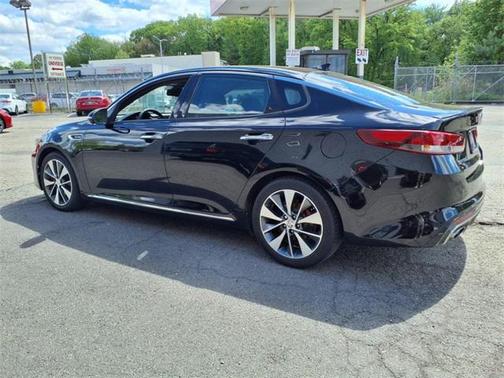 2016 Kia Optima SXL Turbo