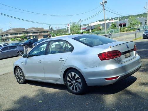Reflex Silver Metallic 2014 Volkswagen Jetta Hybrid SEL Premium