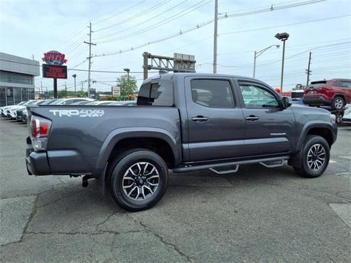 2022 Toyota Tacoma SR5