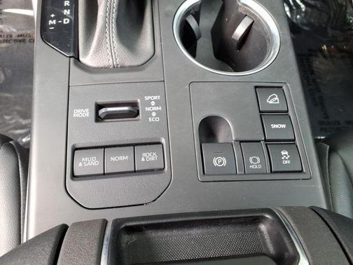 Midnight Black Metallic 2023 Toyota Highlander XLE
