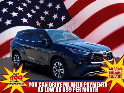 Midnight Black Metallic 2023 Toyota Highlander XLE