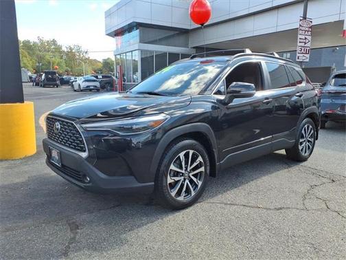 2024 Toyota Corolla Cross XLE