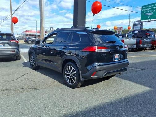 2024 Toyota Corolla Cross XLE
