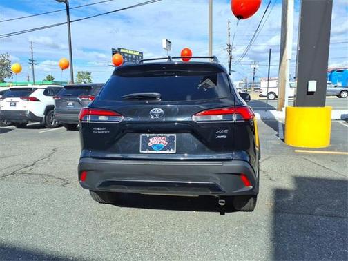 2024 Toyota Corolla Cross XLE