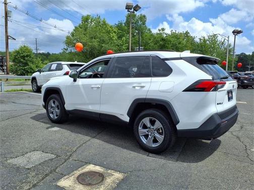 2022 Toyota RAV4 Hybrid LE