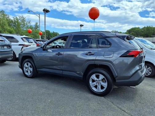 2022 Toyota RAV4 Hybrid LE