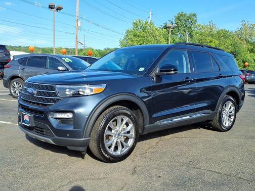 Stone Blue Metallic 2024 Ford Explorer XLT