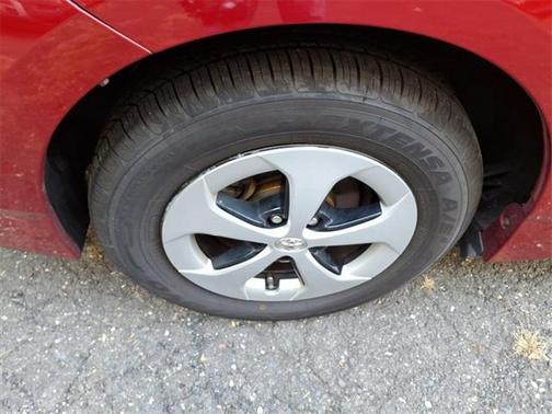 2013 Toyota Prius Three