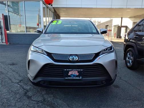 2023 Toyota Venza LE