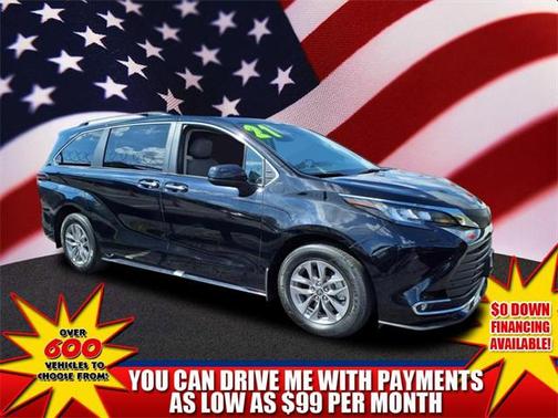 2021 Toyota Sienna XLE 8 Passenger