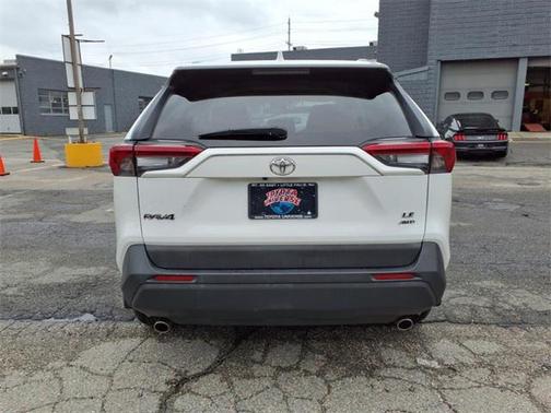 2019 Toyota RAV4 LE
