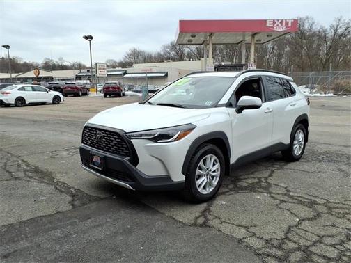 2022 Toyota Corolla Cross LE