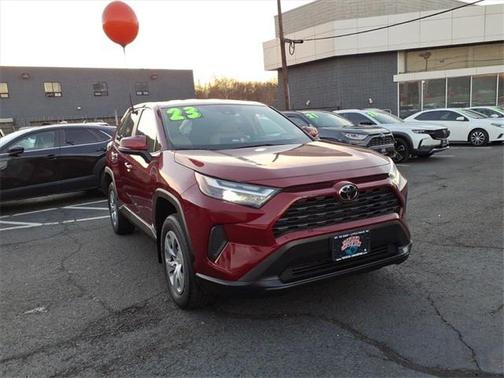 2023 Toyota RAV4 LE