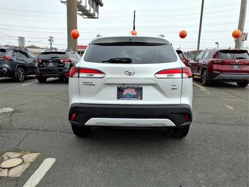 2022 Toyota Corolla Cross LE