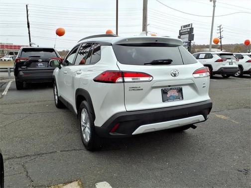2022 Toyota Corolla Cross LE