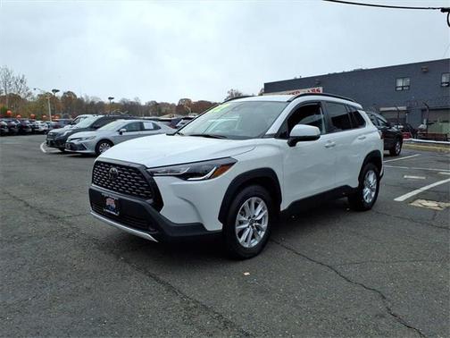 2022 Toyota Corolla Cross LE