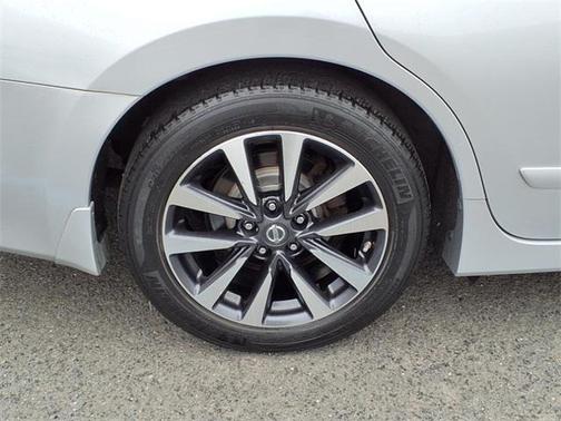 2016 Nissan Altima 2.5 SV