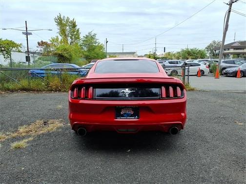 2016 Ford Mustang V6