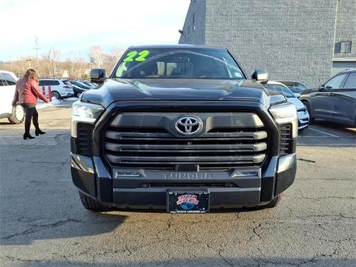 2022 Toyota Tundra SR5