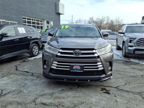 2019 Toyota Highlander XLE