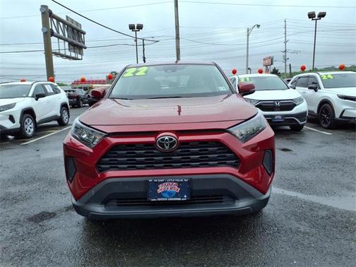 2022 Toyota RAV4 LE