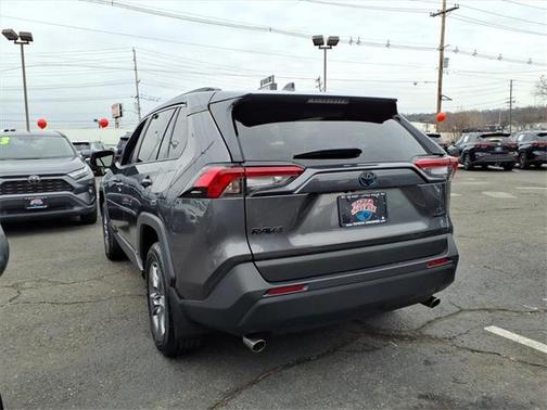 2024 Toyota RAV4 Hybrid LE