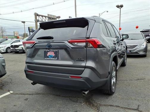 2024 Toyota RAV4 Hybrid LE