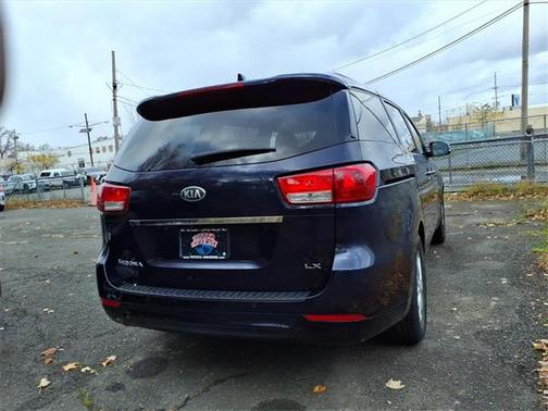 2018 Kia Sedona LX