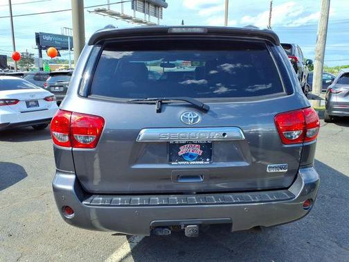 Magnetic Gray Metallic 2016 Toyota Sequoia Limited