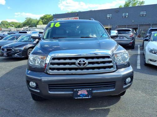 Magnetic Gray Metallic 2016 Toyota Sequoia Limited