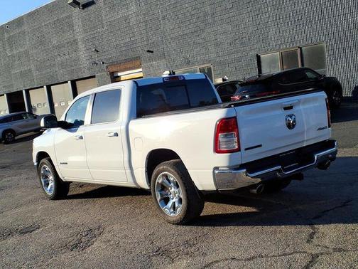 Bright White Clearcoat 2022 RAM 1500 Big Horn/Lone Star